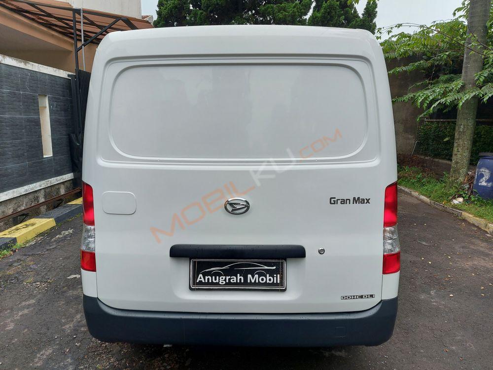 Mobil Daihatsu Gran Max 2018