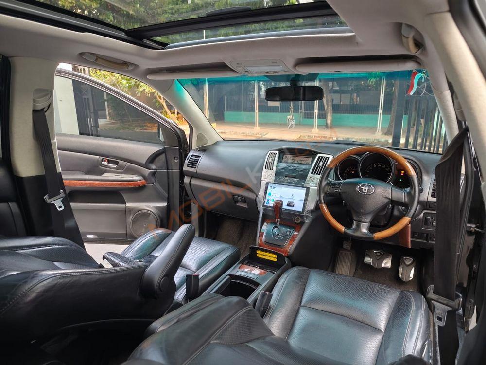 Mobil Toyota Harrier 2008