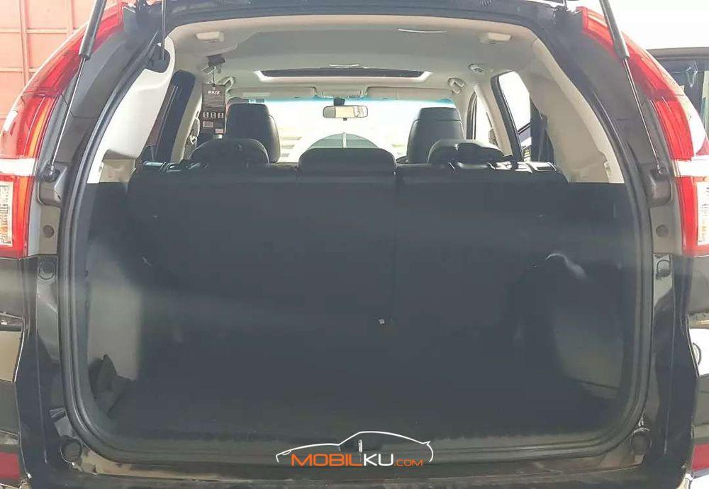 Mobil Honda CR-V 2017