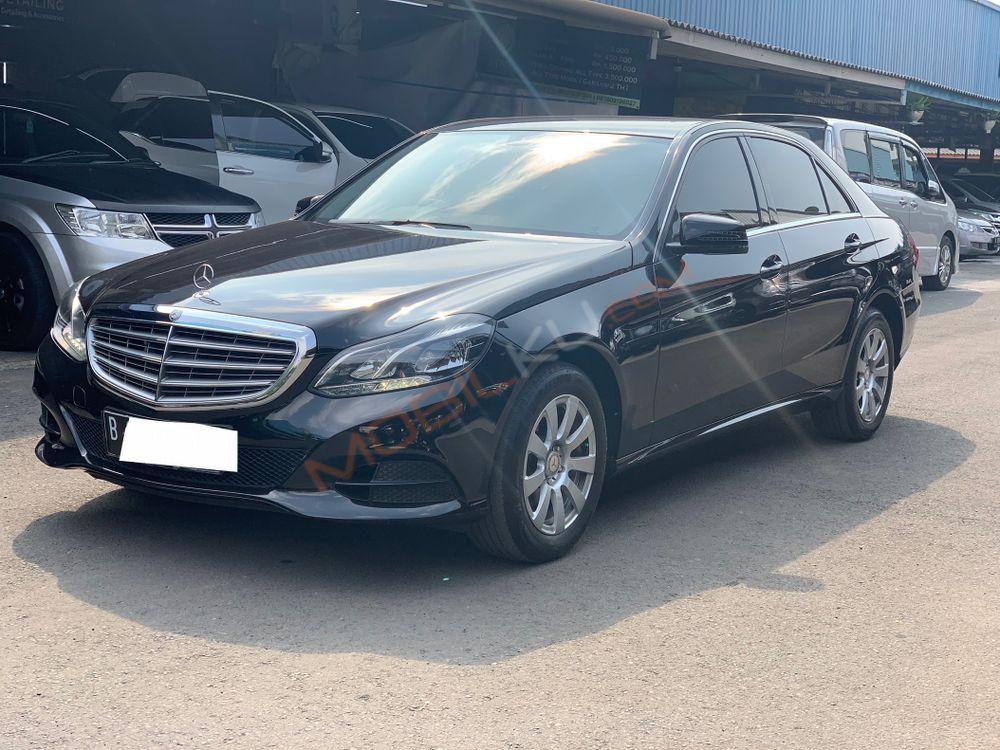 Mobil Mercedes-Benz E-Class 2016