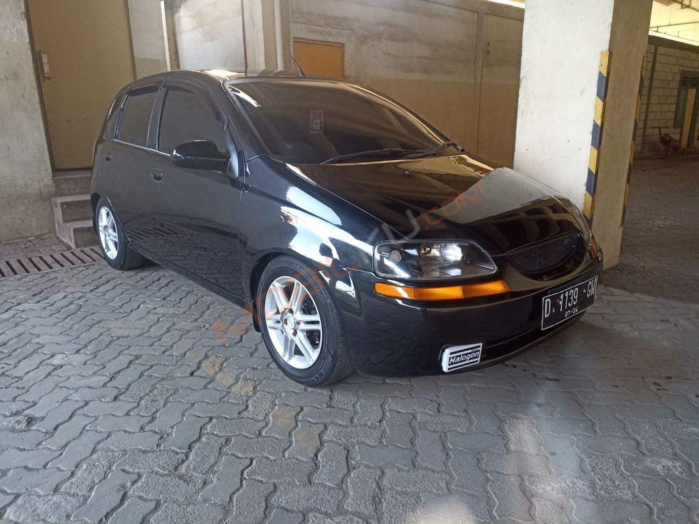 Mobil Chevrolet Aveo 2004