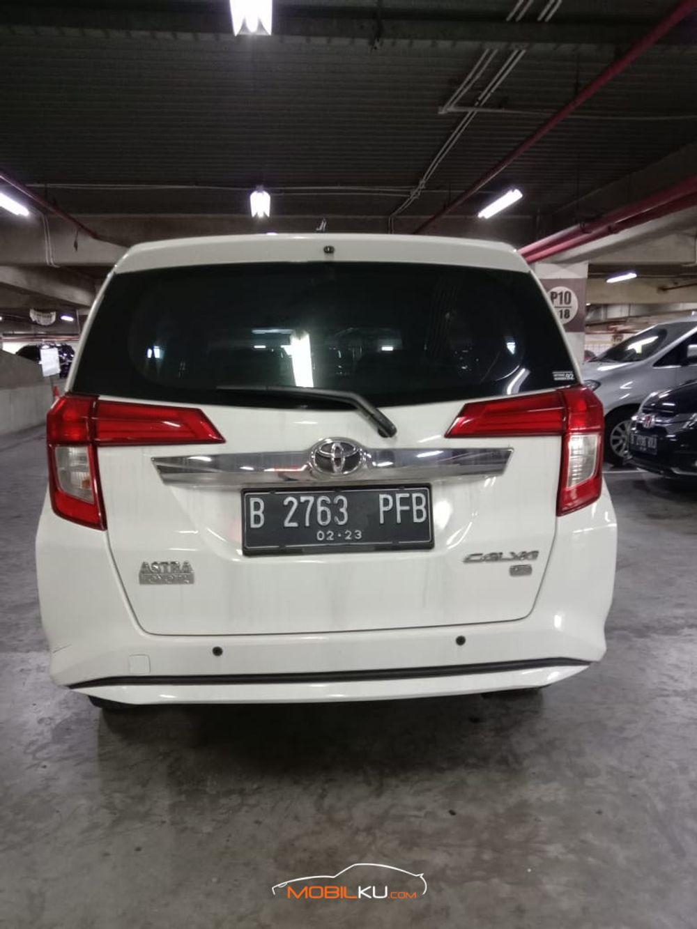 Mobil Toyota Calya 2018