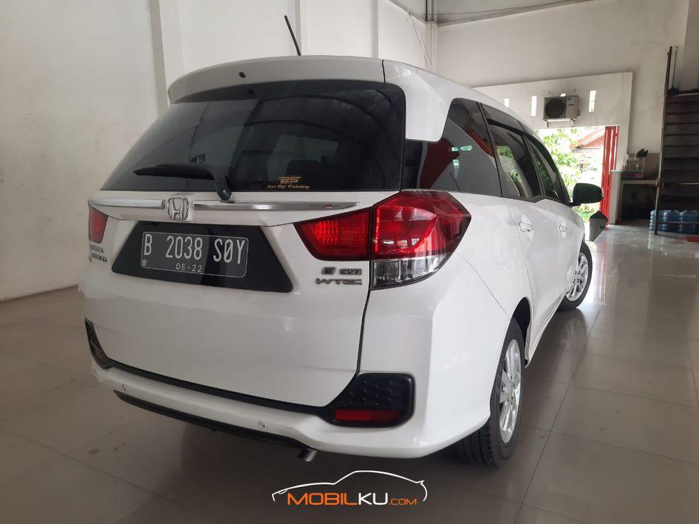 Mobil Honda Mobilio 2017