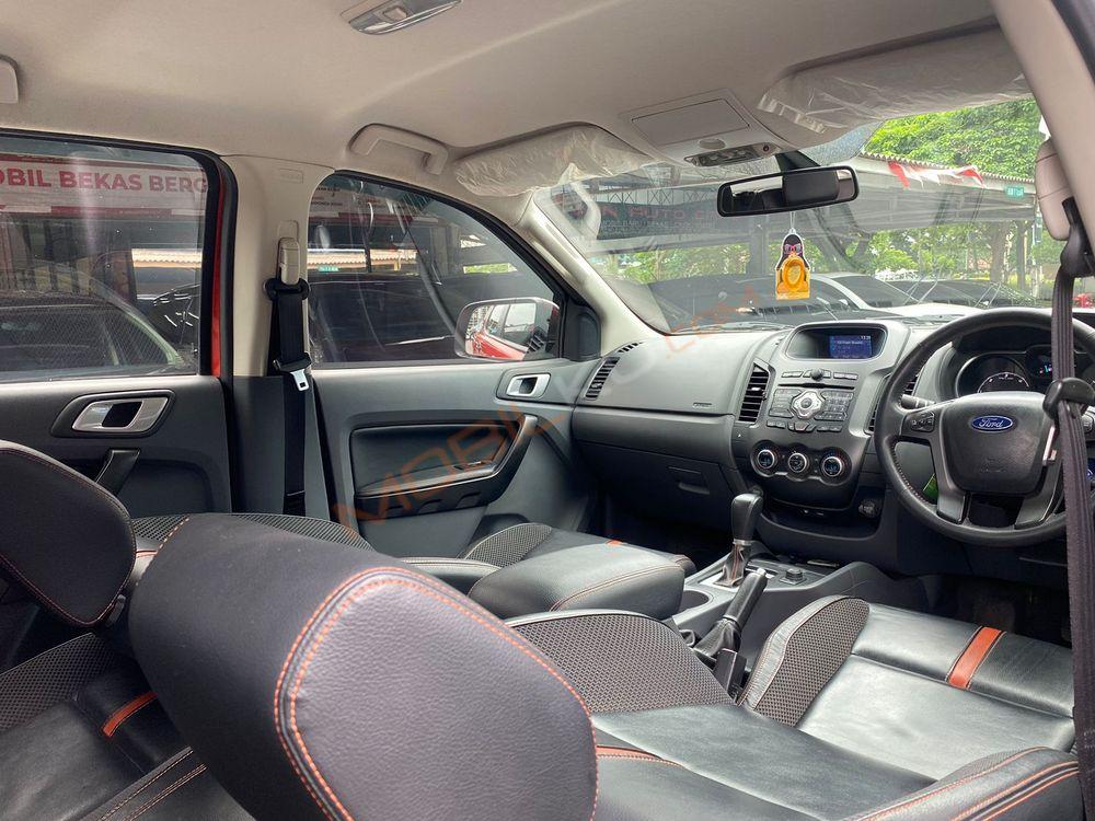 Mobil Ford Ranger 2014