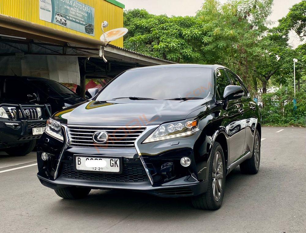 Mobil Lexus RX 2014