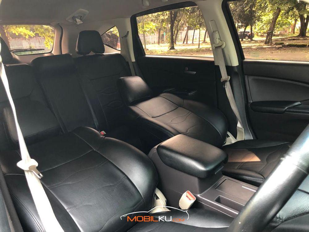 Mobil Honda CR-V 2014