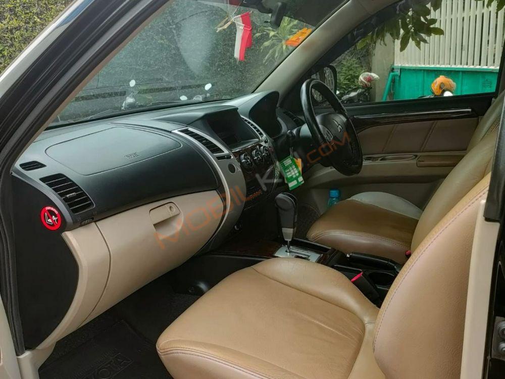 Mobil Mitsubishi Pajero Sport 2010