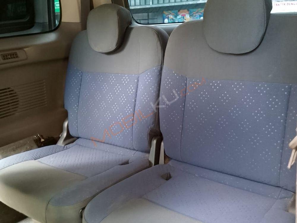 Mobil Nissan Evalia 2013