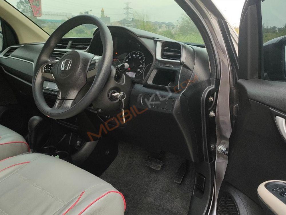Mobil Honda Brio 2019