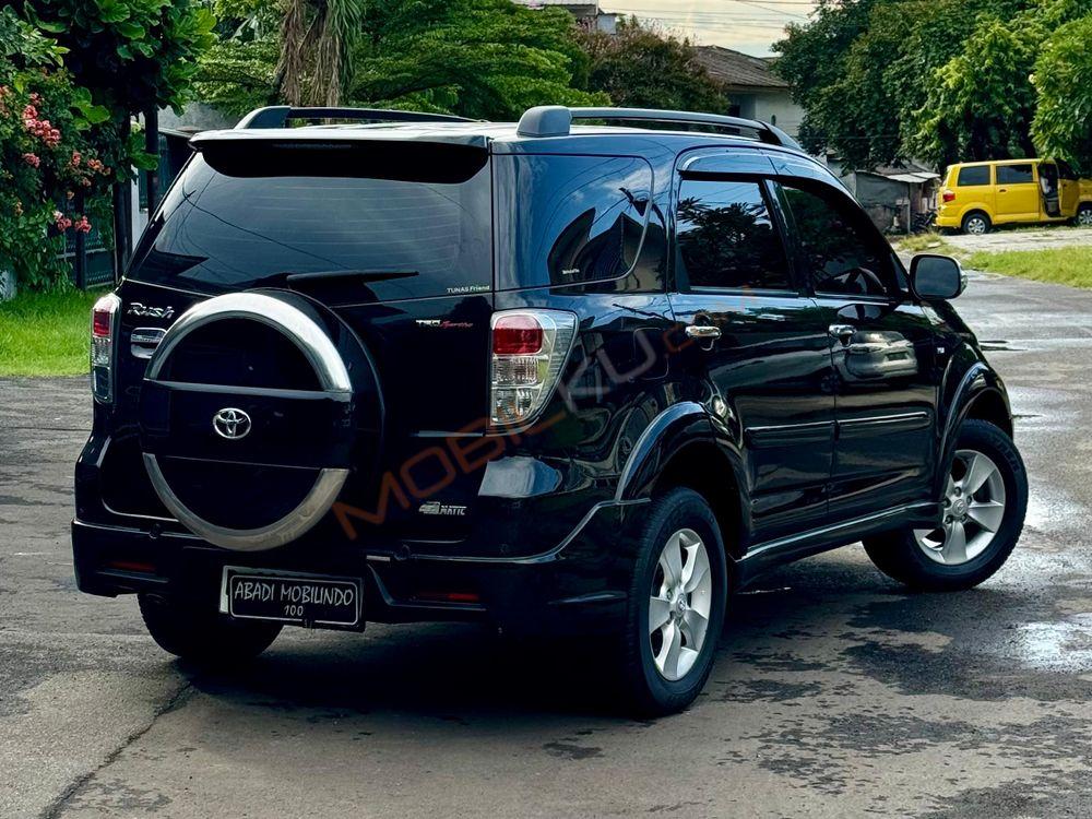 Mobil Toyota Rush 2014