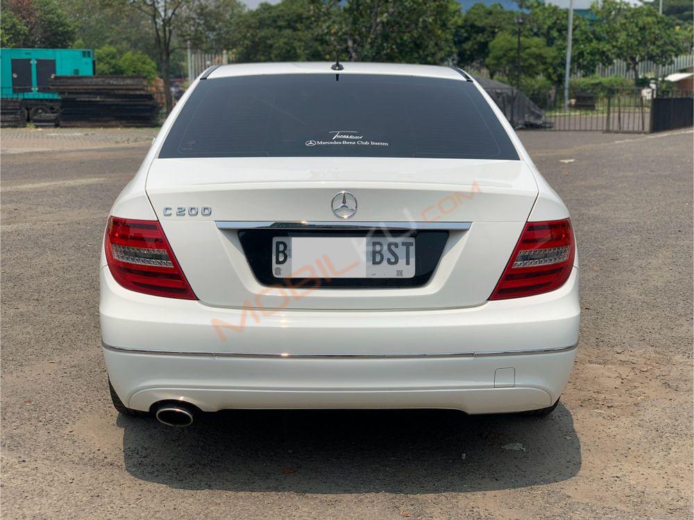 Mobil Mercedes-Benz C-Class 2014