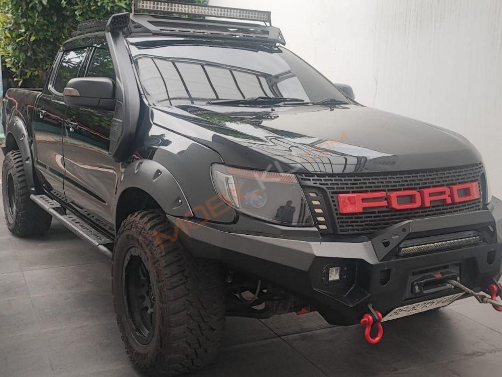 Mobil Ford Ranger 2014