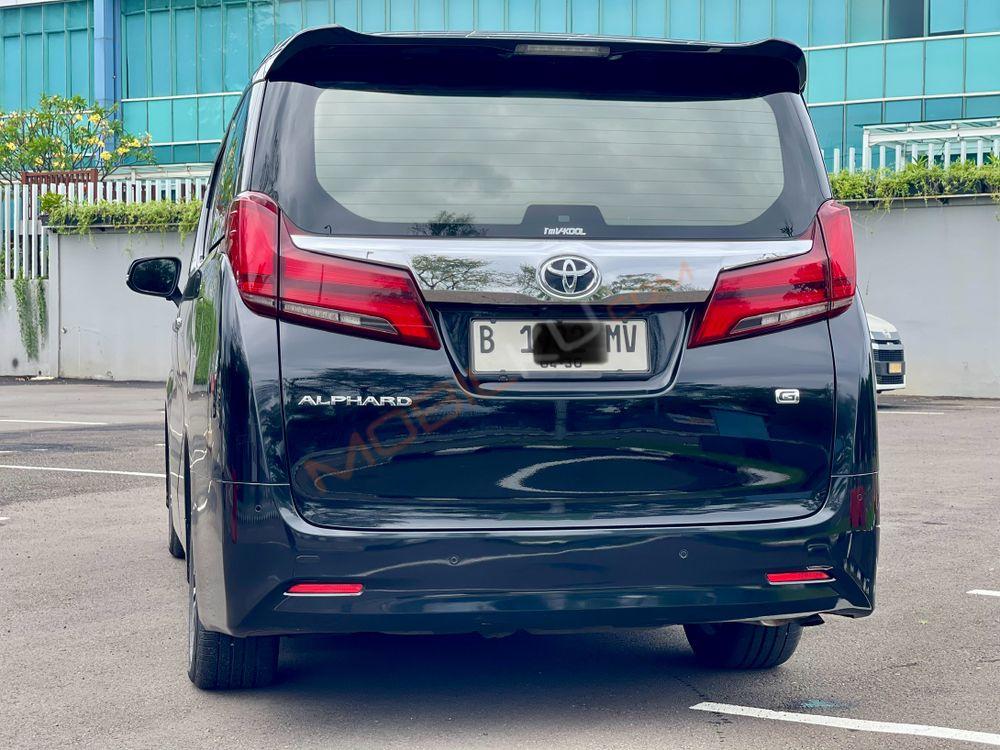 Mobil Toyota Alphard 2019