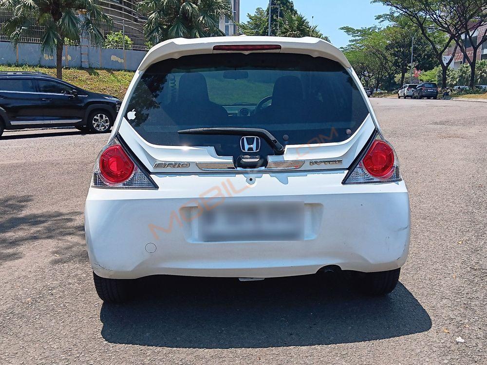 Mobil Honda Brio 2016