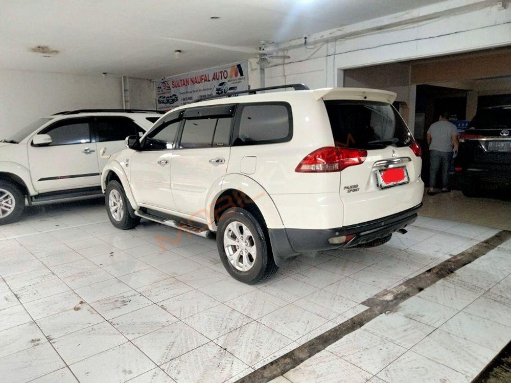 Mobil Mitsubishi Pajero Sport 2014