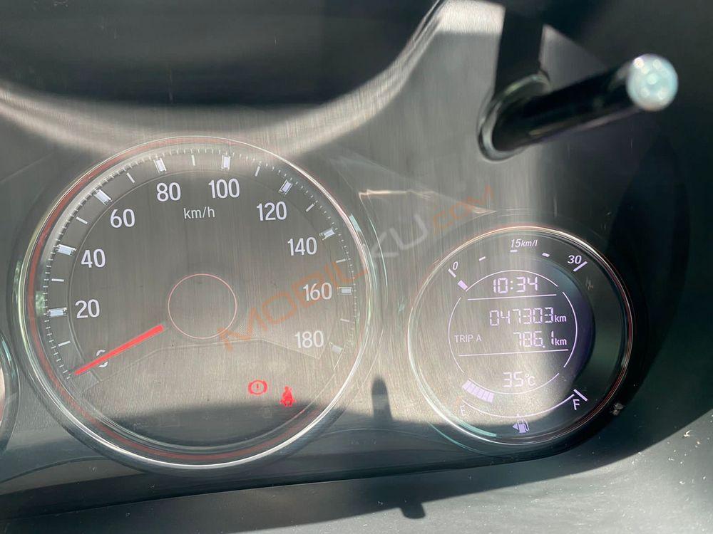 Mobil Honda Mobilio 2017