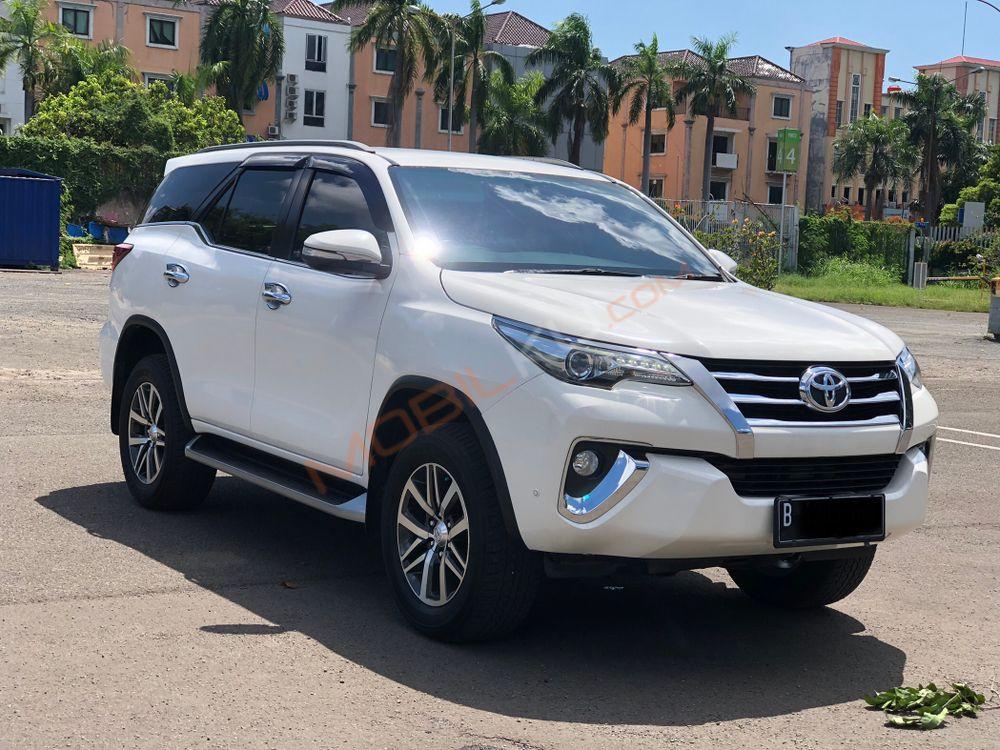 Mobil Toyota Fortuner 2017