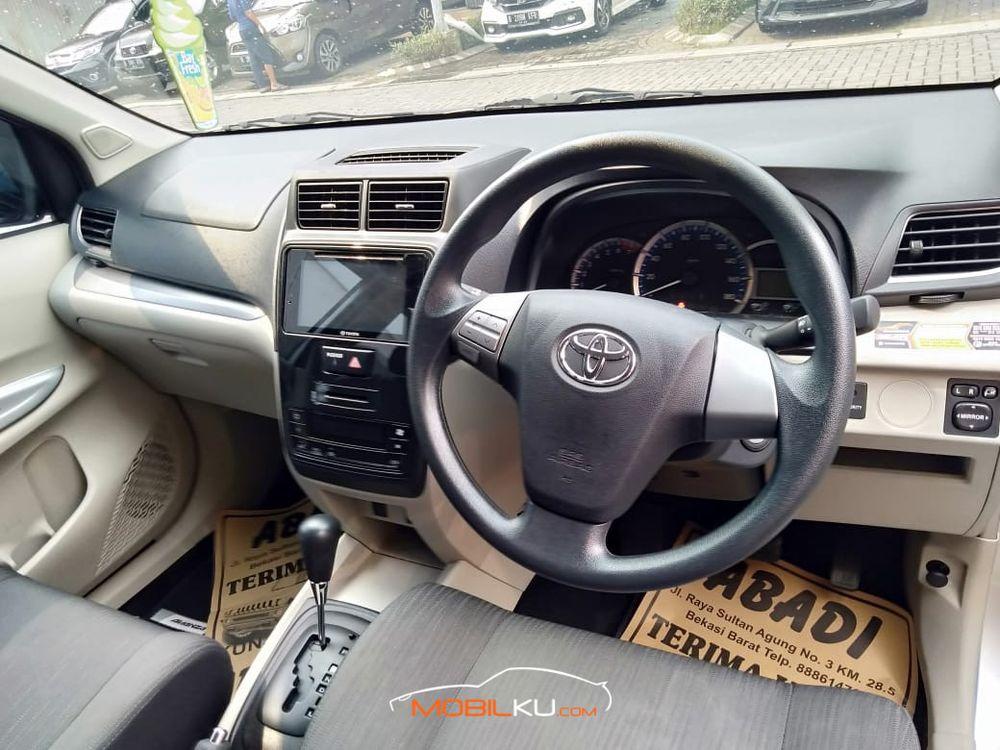 Mobil Toyota Avanza 2019