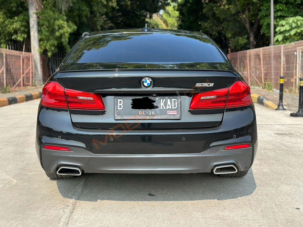 Mobil BMW 5 Series 2020