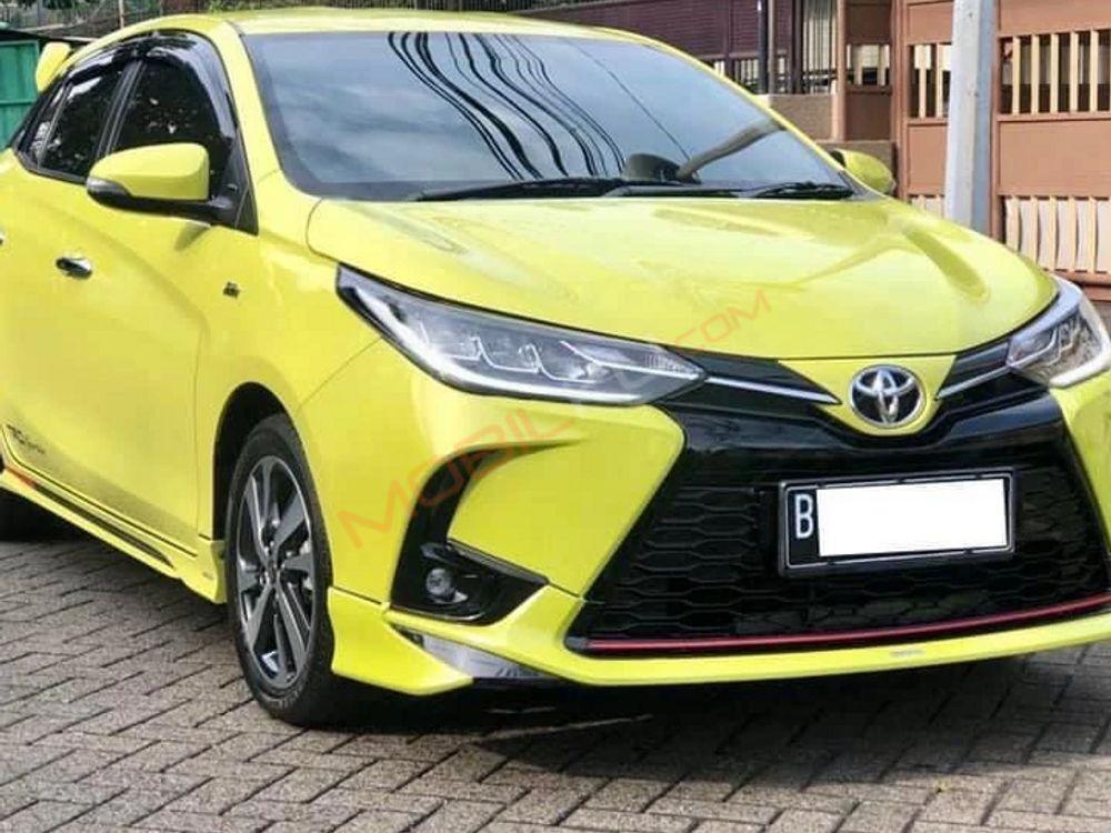 Mobil Toyota Yaris 2021