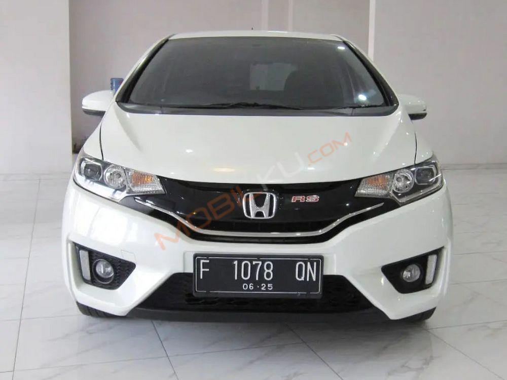 Mobil Honda Jazz 2015