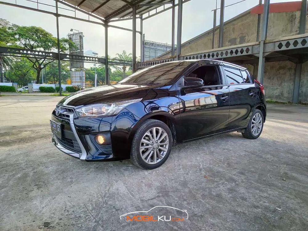 Mobil Toyota Yaris 2017