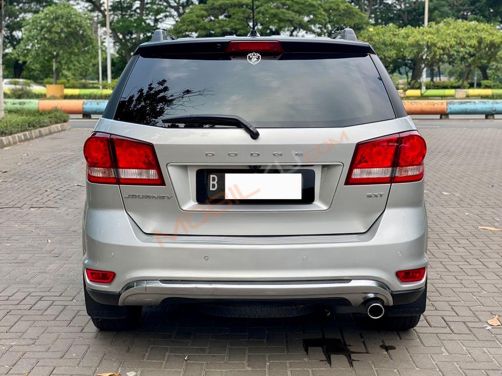 Mobil Dodge Journey 2014