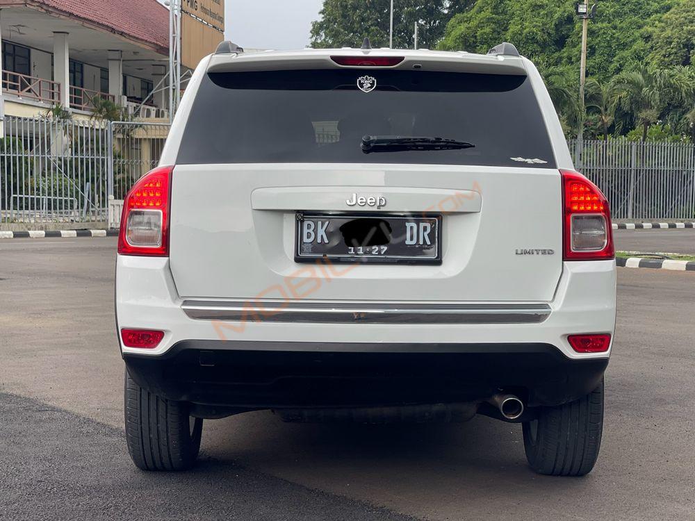 Mobil Jeep Compass 2013
