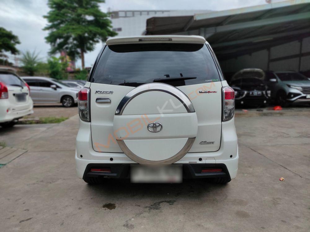 Mobil Toyota Rush 2014