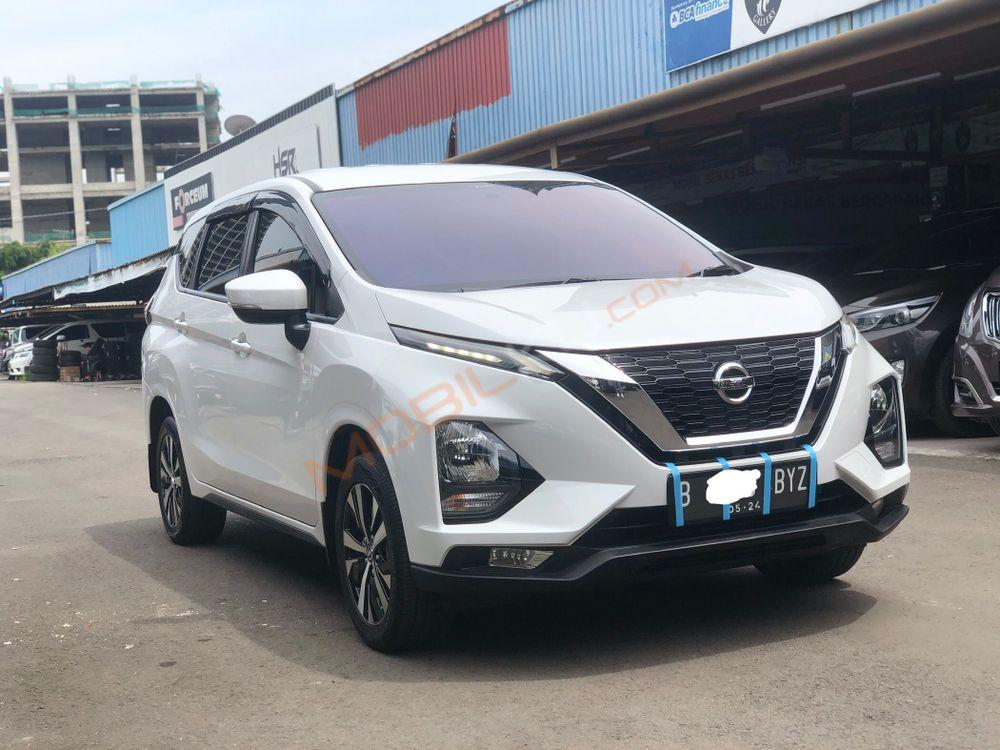 Mobil Nissan Livina 2019