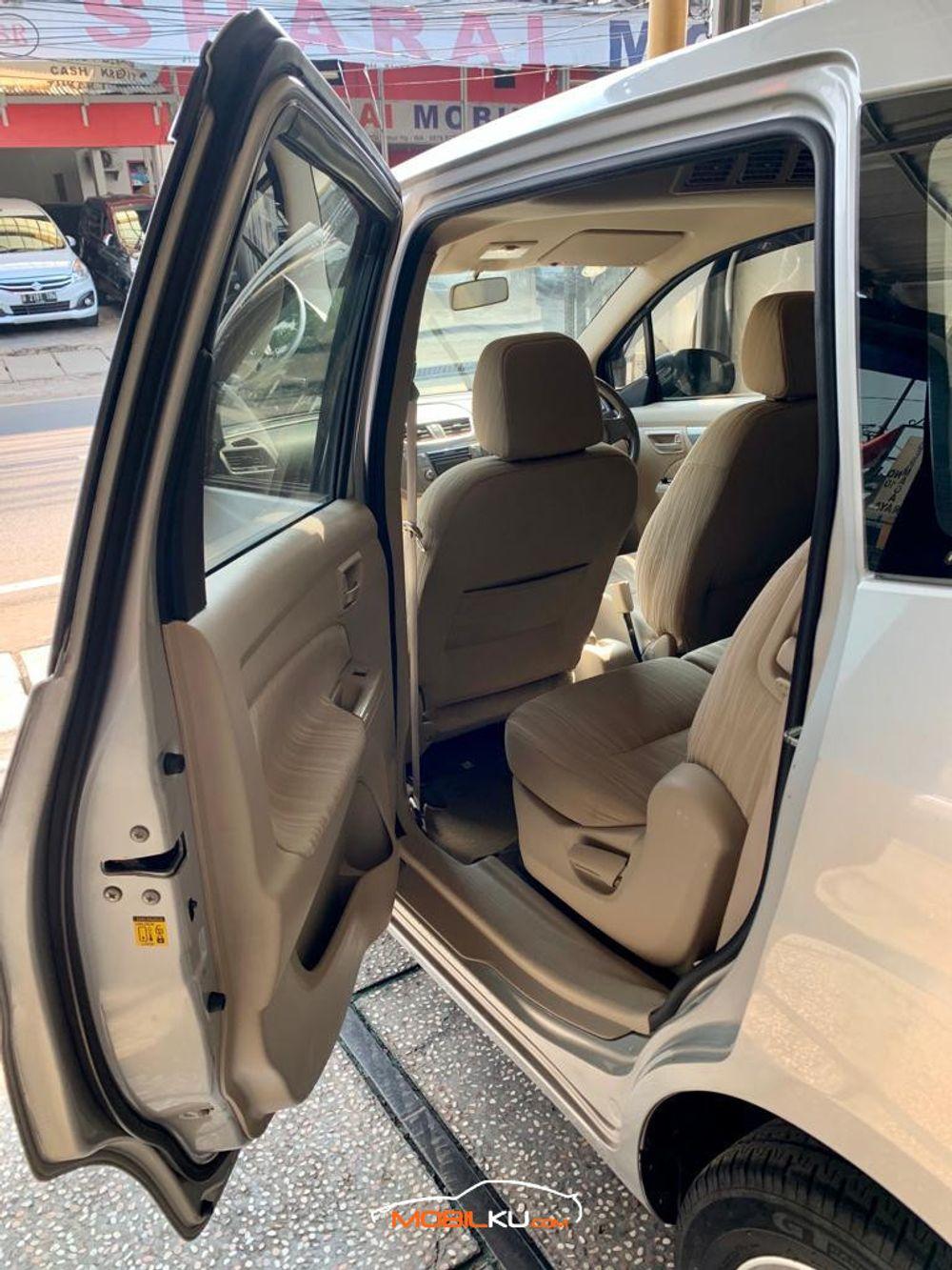 Mobil Suzuki Ertiga 2016