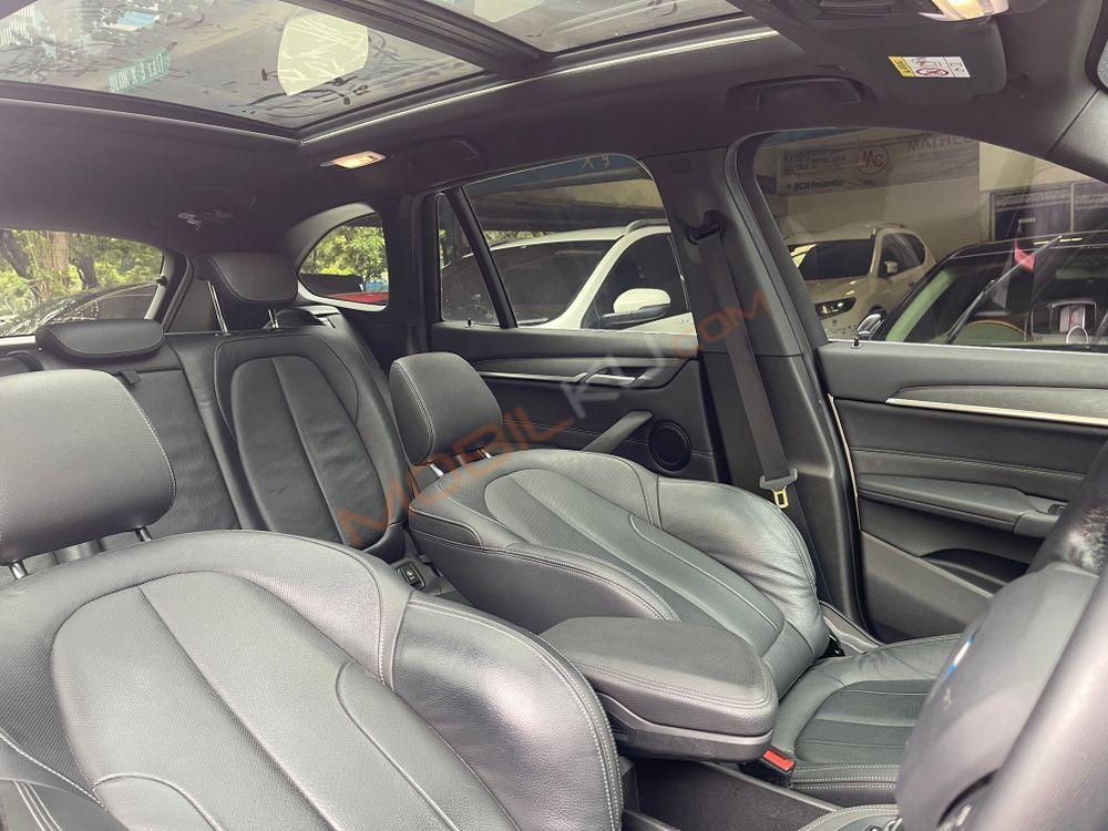Mobil BMW X1 2019