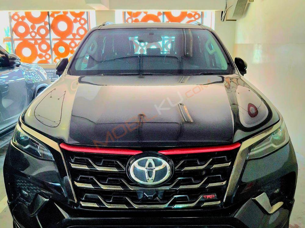 Mobil Toyota Fortuner 2021