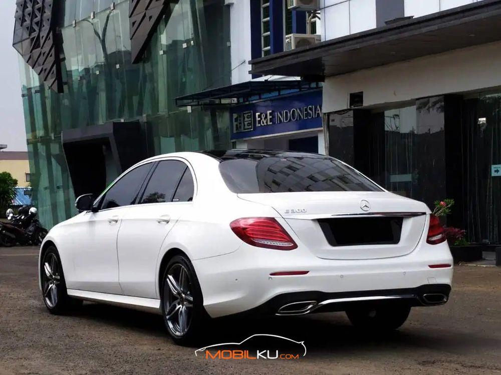 Mobil Mercedes-Benz E-Class 2018