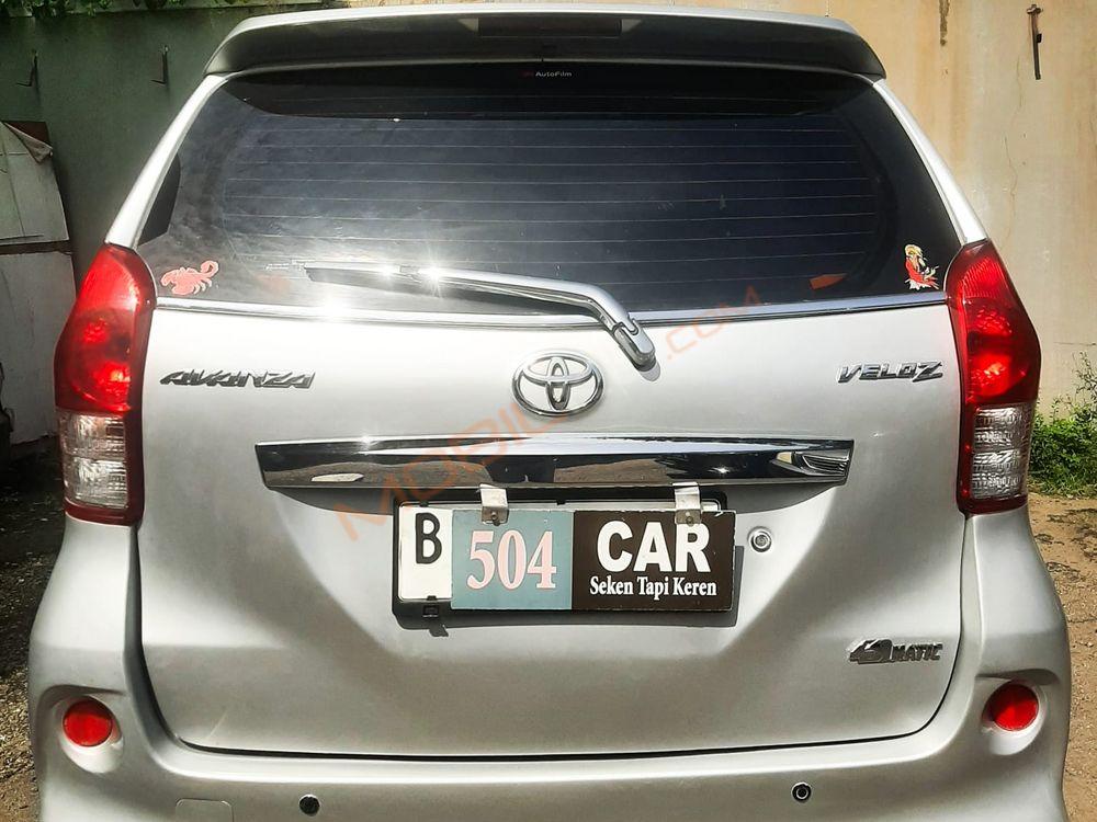 Mobil Toyota Avanza 2013