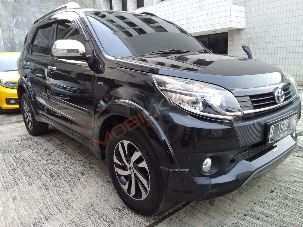 Mobil Toyota Rush 2016