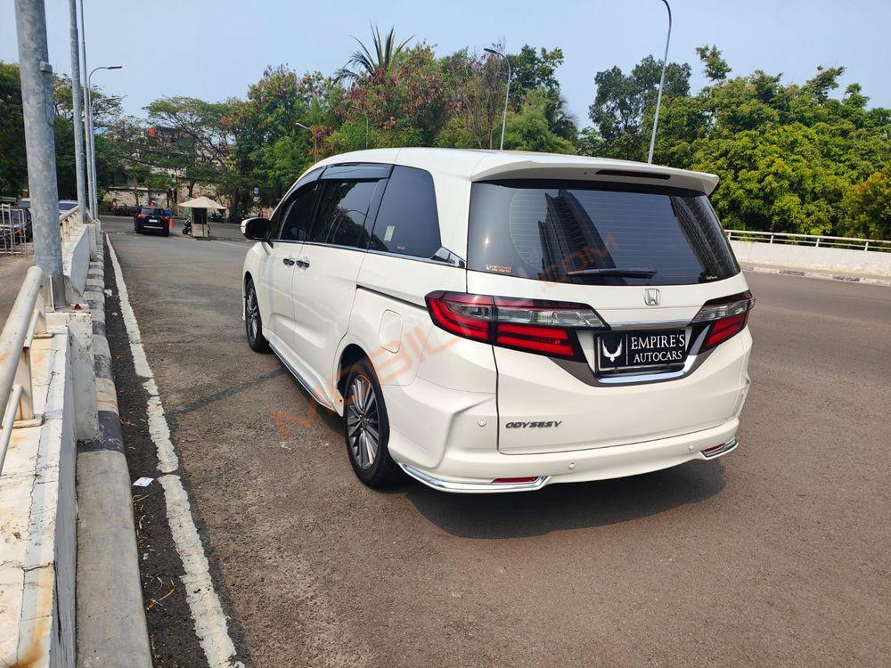 Mobil Honda Odyssey 2018