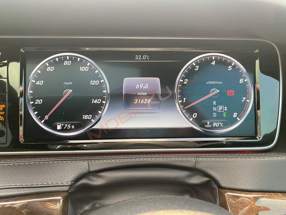 Mobil Mercedes-Benz S-Class 2015