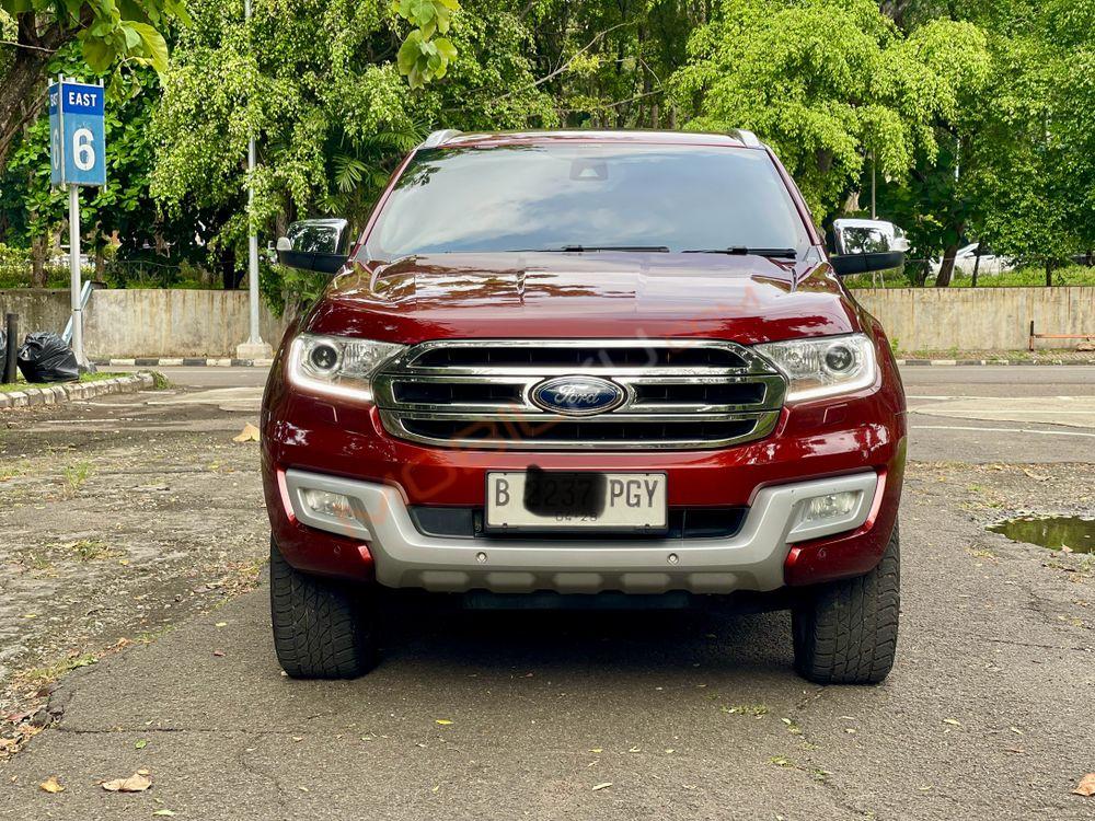 Mobil Ford Everest 2016