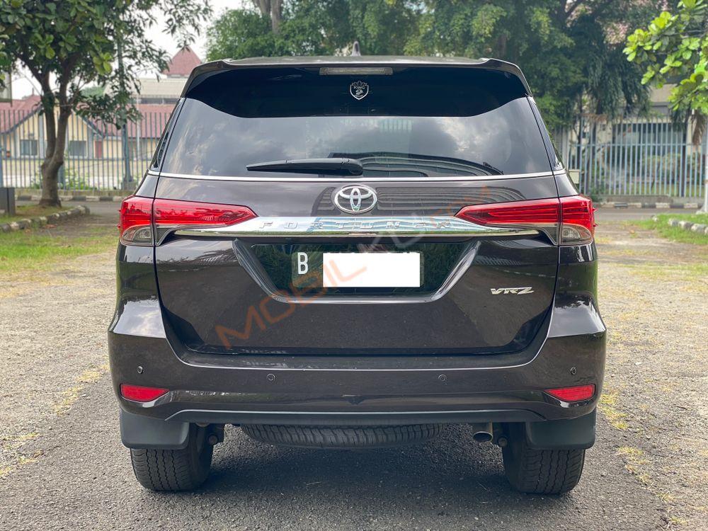 Mobil Toyota Fortuner 2016