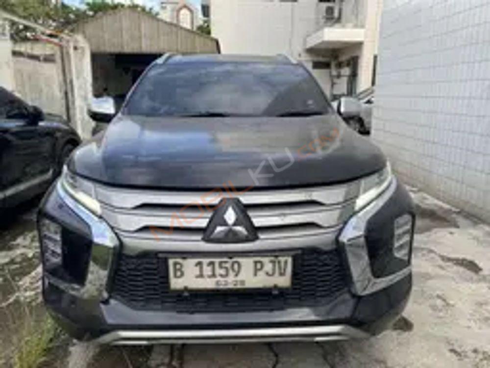 Mobil Mitsubishi Pajero Sport 2023