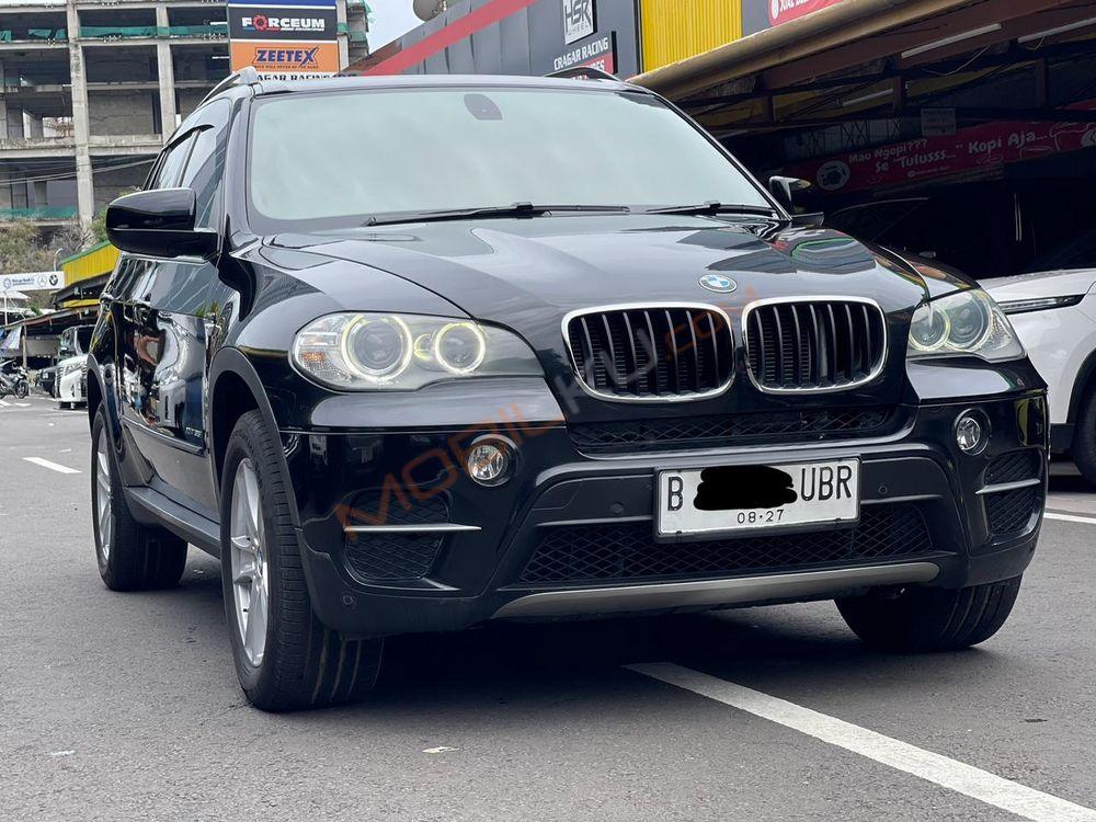 Mobil BMW X5 2015