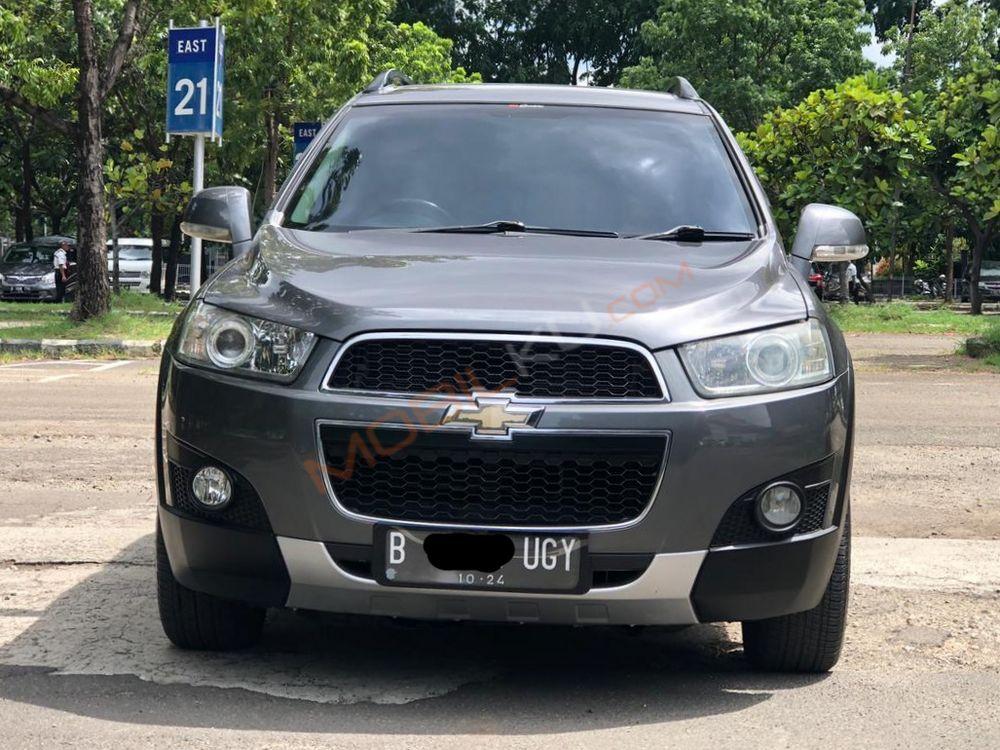 Mobil Chevrolet Captiva 2011
