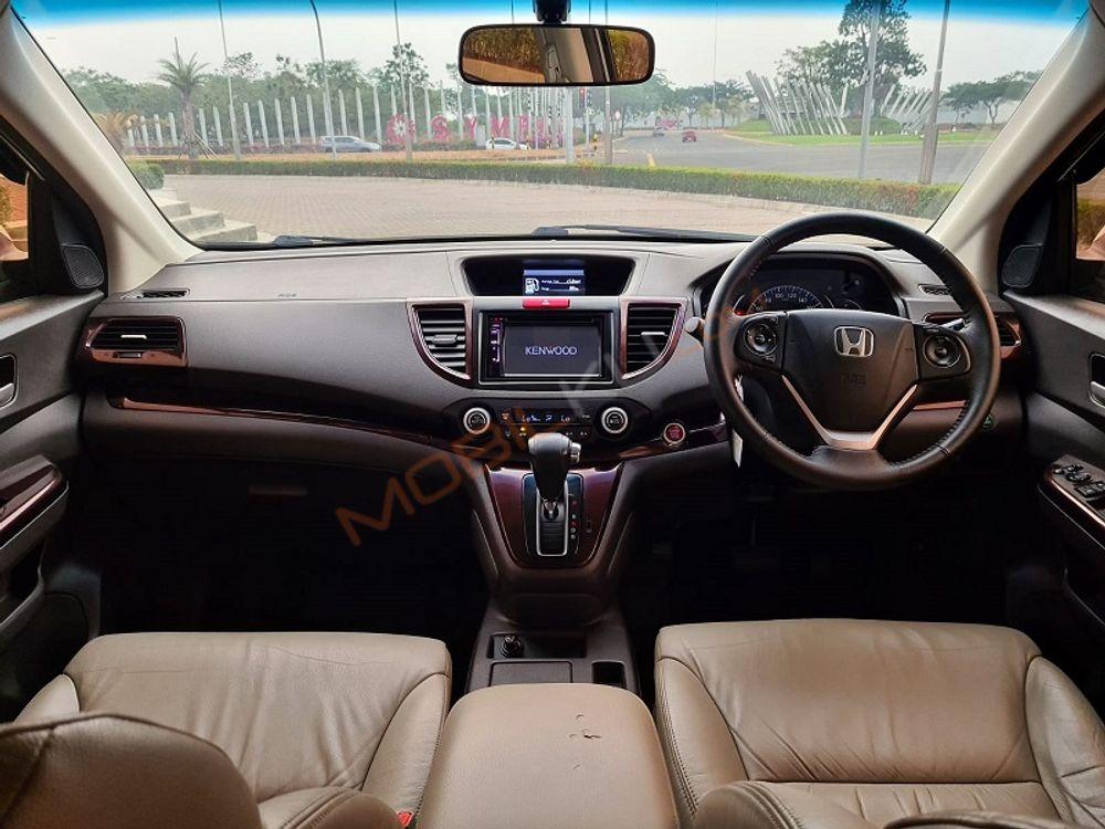 Mobil Honda CR-V 2013