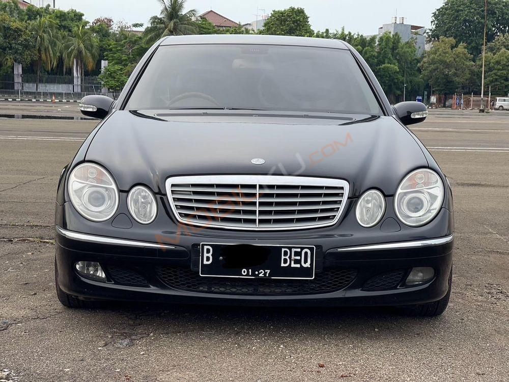 Mobil Mercedes-Benz E-Class 2006