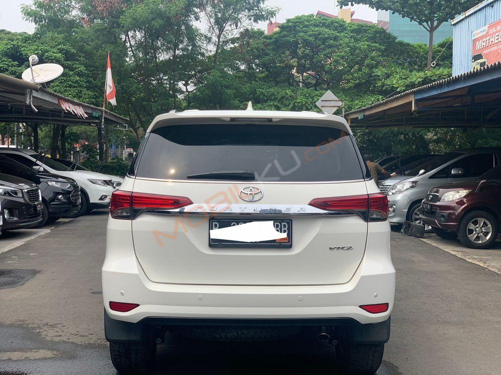 Mobil Toyota Fortuner 2016