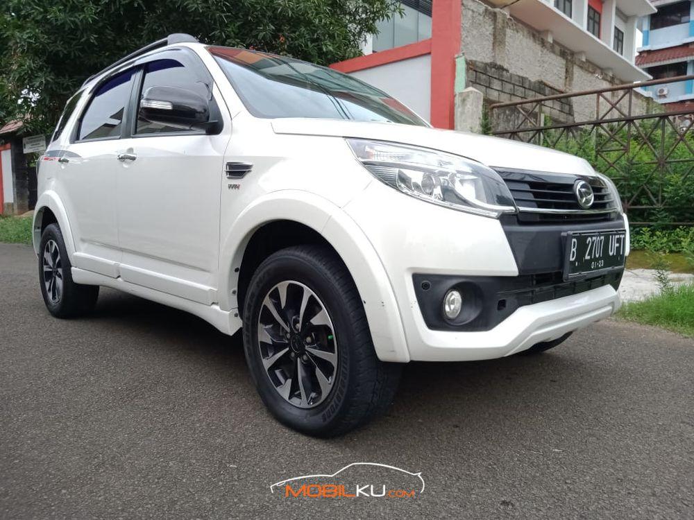 Mobil Daihatsu Terios 2017