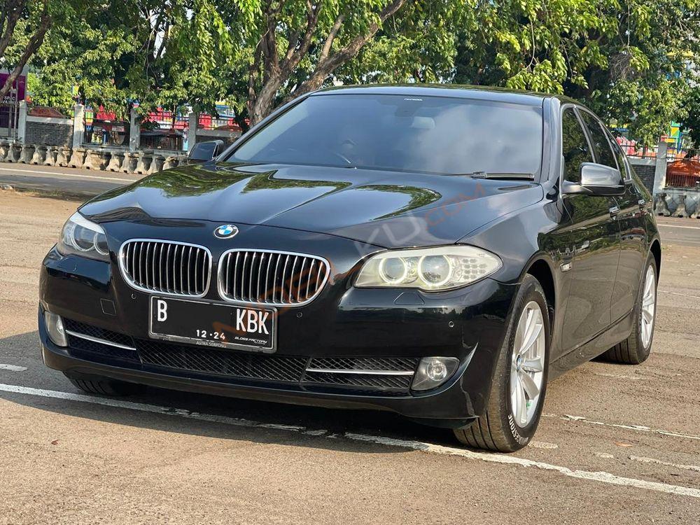 Mobil BMW 5 Series 2013