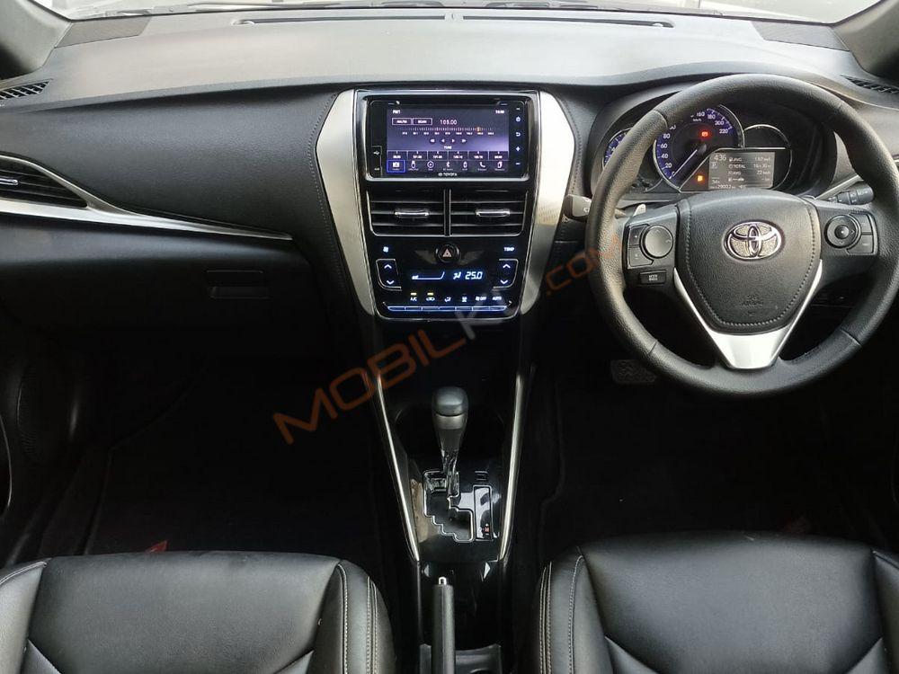 Mobil Toyota Yaris 2020