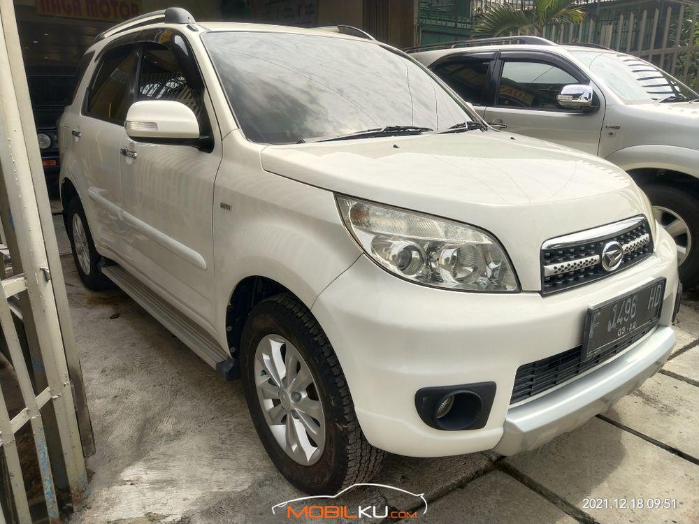 Mobil Daihatsu Terios 2013